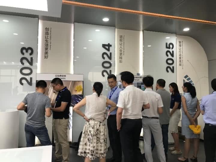 ballbet艾佛森体官网Tech Day走进一汽大众